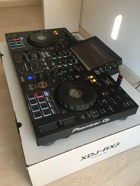 Pioneer XDJ-RX3, Pioneer XDJ-XZ, Pioneer OPUS-QUAD, Pioneer DDJ-FLX10, Pioneer DDJ-REV7, Pioneer CDJ-3000, Pioneer DJM-A9 ,Pioneer DJM-V10-LF,  Pioneer CDJ-2000NXS2, Pioneer DJM-900NXS2 Image 2